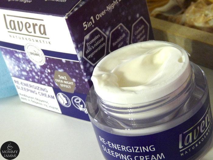 lavera-re-energizing-sleeping-cream-gia-to-talaipwrhmeno-derma-ths-manoulas-mommyjammi2