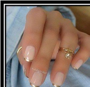 french-manicure-taseis-gia-to-fthinopwro-xeimwna-2018-mommyjammi3