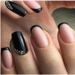 french-manicure-taseis-gia-to-fthinopwro-xeimwna-2018-mommyjammi5