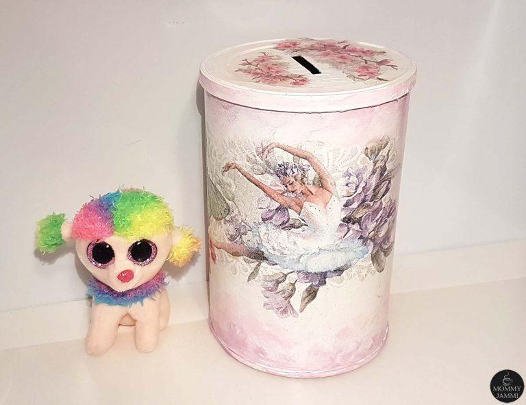 Φτιάξε έναν vintage κουμπαρά με decoupage!