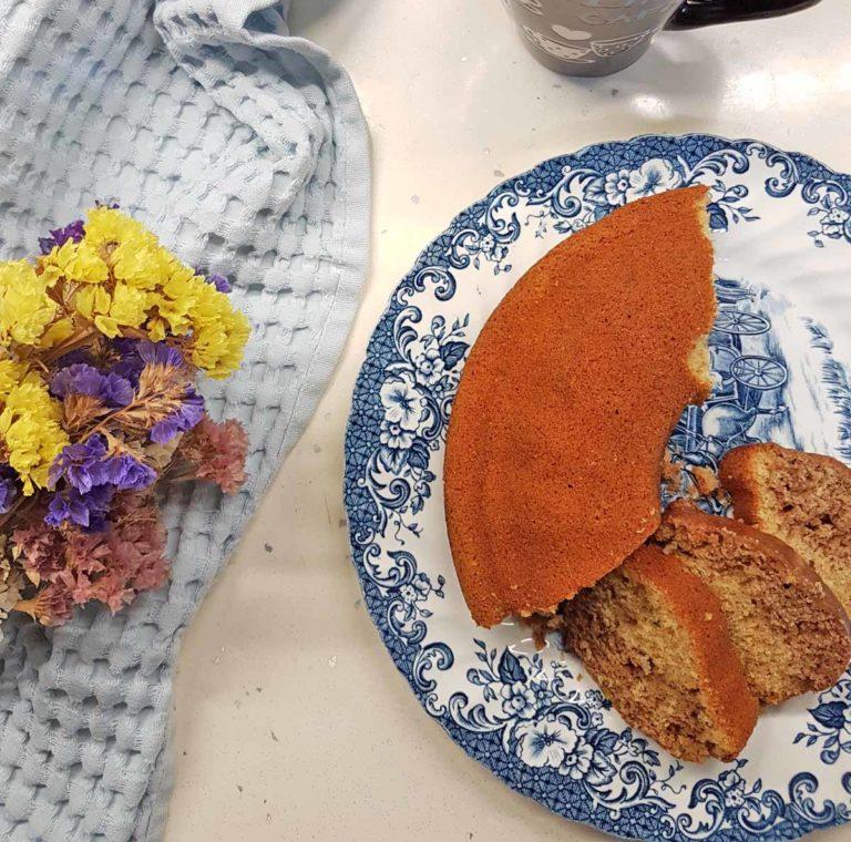 Κέικ με αλεύρι ολικής άλεσης, λάδι και πορτοκάλι!