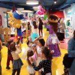 elate-mazi-mas-sto-paramythenio-palati-tis-playmobil-sto-playmobil-funpark-mommyjammi3