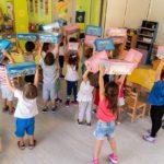 perissotera-apo-6000-paidia-phran-ta-efodia-gia-tin-pio-eyxaristi-sxoliki-xronia-mommyjammi1