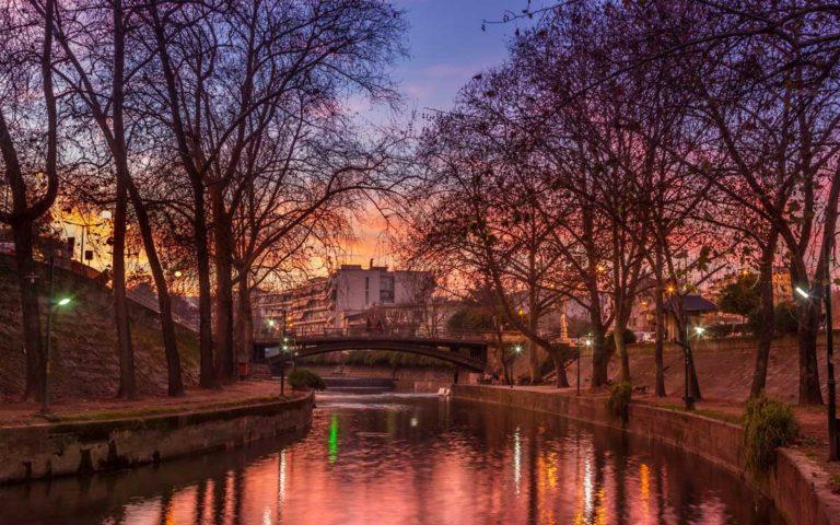 Αυτά και αν είναι νέα! Το Χόλιγουντ πάει Τρίκαλα!