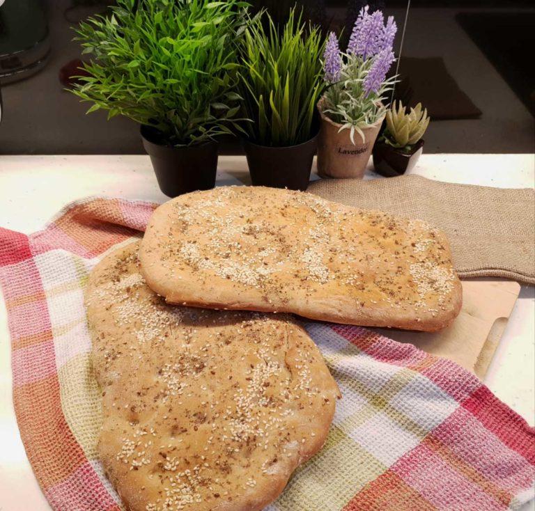 Λαγάνα με βιολογικό αλεύρι Ζέας και λιναρόσπορο!