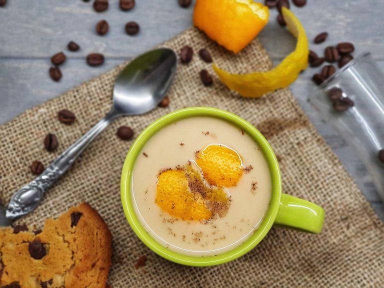 Συνταγή για αρωματικό καφέ με πορτοκάλι, λεμόνι και κανέλα