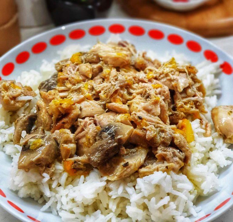 Τηγανιά λαδοριγανάτη με πιπεριές και μανιτάρια