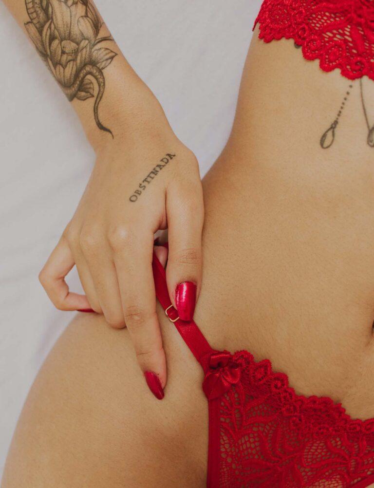 Το κόκκινο των Χριστουγέννων και στα εσώρουχα