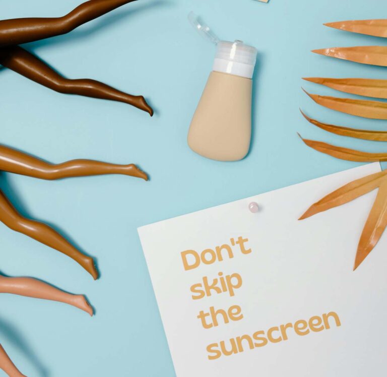 Αντηλιακό ή Ενυδατική; Ποιο εφαρμόζουμε πρώτο;